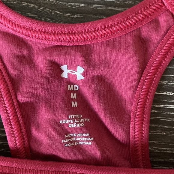 Under Armour mid impact sports bra with cups. - Picture 2 of 4